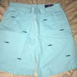 Vineyard vine club shorts
